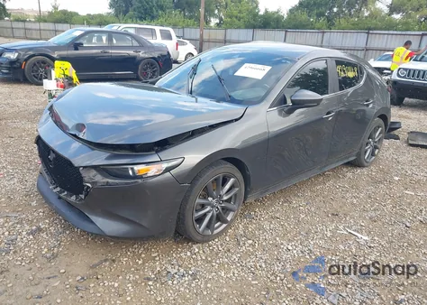 2019 Mazda Mazda3 Hatchback z USA, uszkodzony, nr VIN JM1BPBJM8K1134897